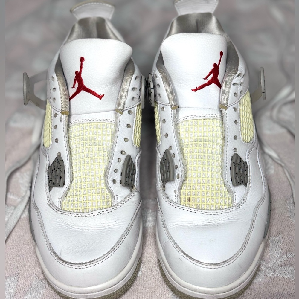 White Oreo Air Jordan 4 Retro